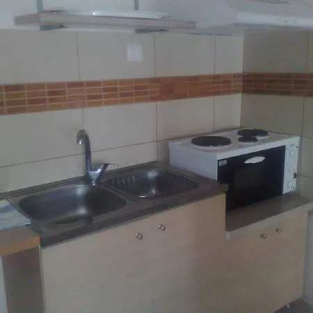 Four Seasons 1 Paralía