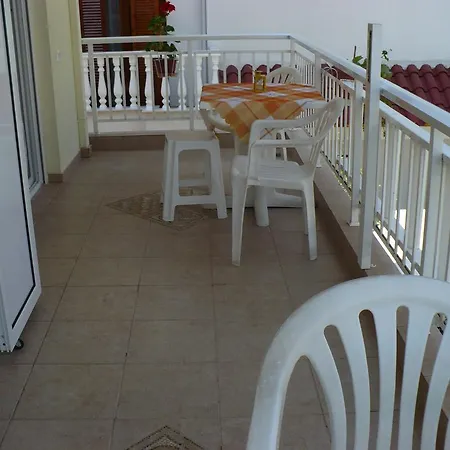 Four Seasons 1 Apartment Paralia Katerinis