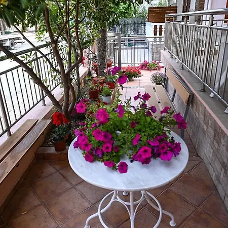 Apartment Four Seasons 1 *